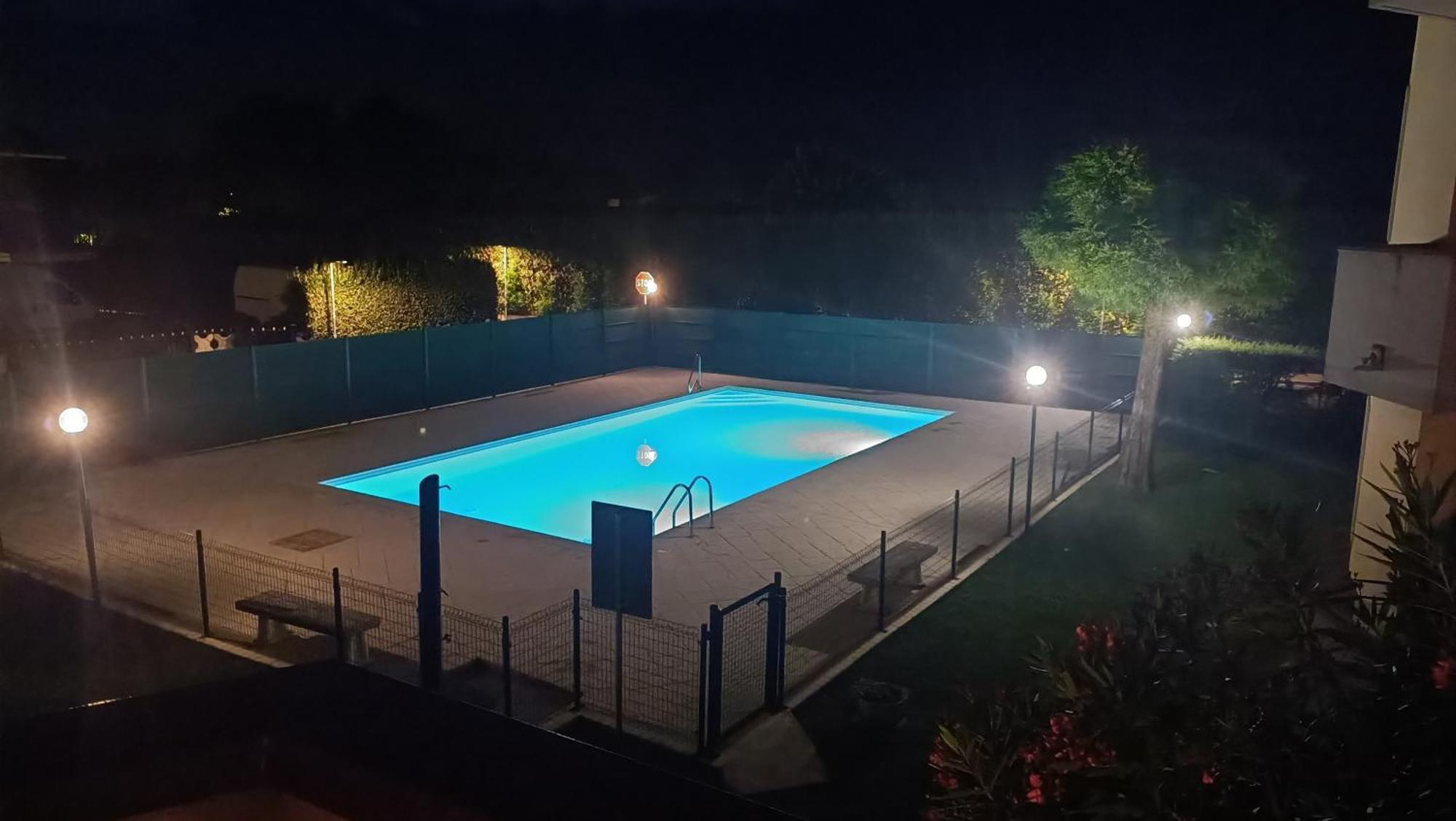 Residence Pool Peschiera Del Garda Exterior foto